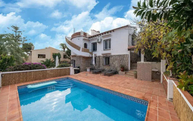 Great Holiday Home in Benissa With Pool