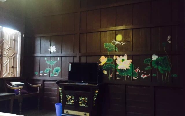 Wooden Hostel Chiang Mai