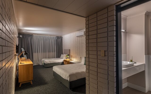 Palms Hotel Motel Chullora