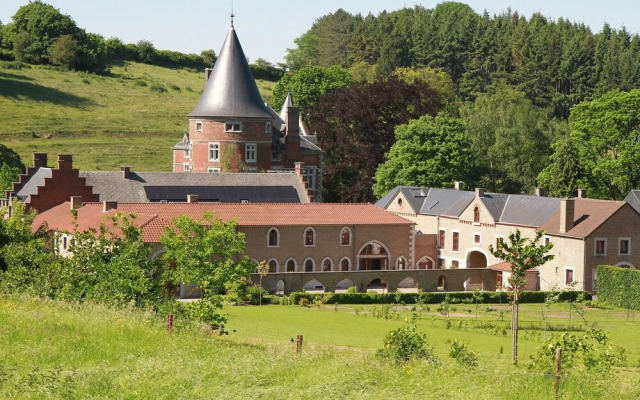 Hotel - Ferme du Chateau D'ahin