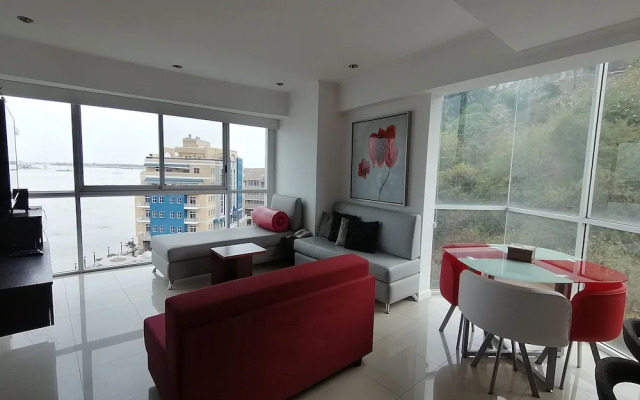 Luxury Suites Riverfront GYE