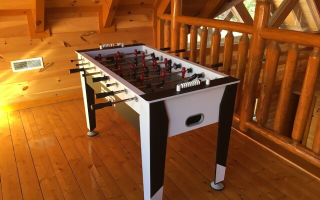 Smoky Mountain Cinema - Six Bedroom Cabin