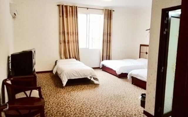 Yuanlong Business Hotel