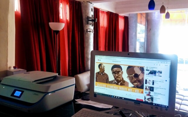 Sonnys inn and car rentals