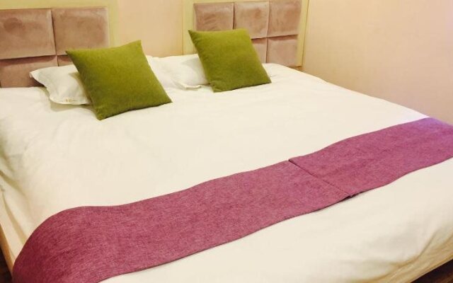 Leshan Haiyun International Youth Hostel