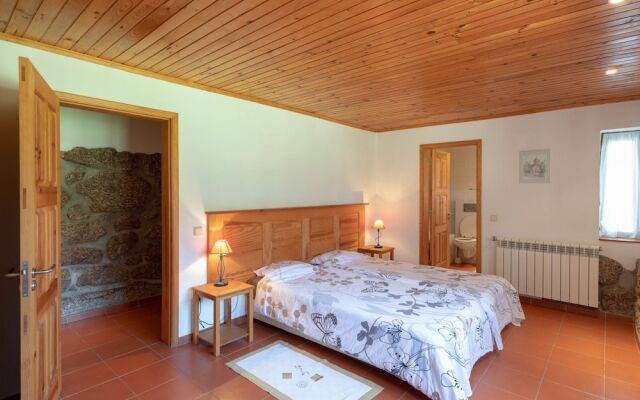 Mansion in Dao Valley by River Beach