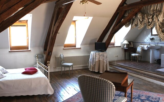 La Lucarne Aux Chouettes