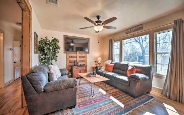 Fredericksburg Vacation Rental Near Downtown!