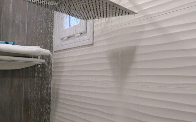 Modern Bohemian Apt 2 Bdr-fenerbahce-by The Sea