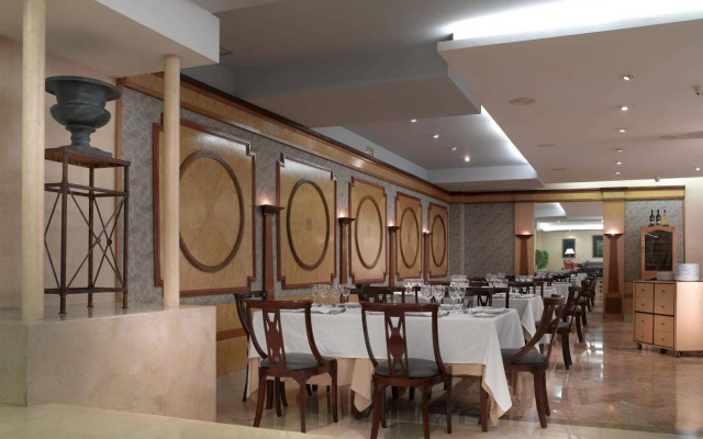 Hotel Macià Alfaros
