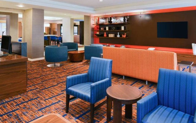 Courtyard by Marriott Beaumont