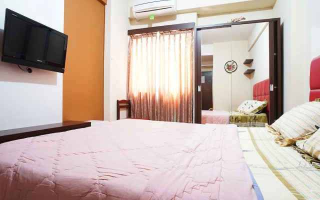 The Suites Metro Apartment by Lupie Dewi