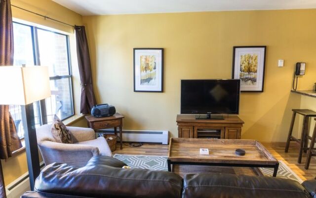 Bright Winter Stay W/skylight 2br/ba Short Stroll To Main St 2 Bedroom Condo by RedAwning