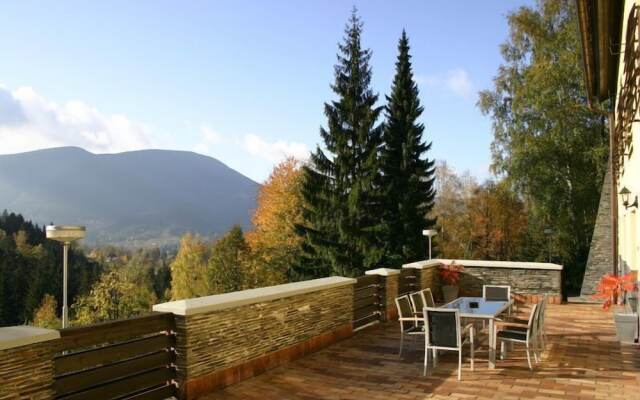 Hotel Ondráš z Beskyd
