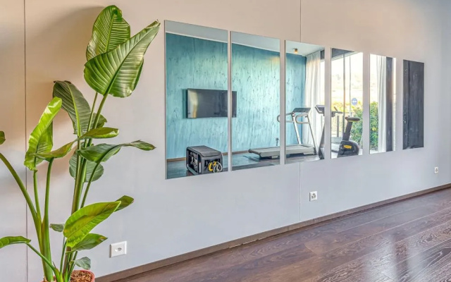 Icon H 302 Suite Micro-living