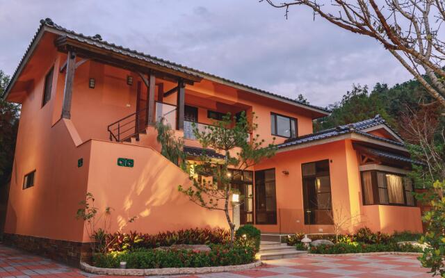 Huaman hot villa