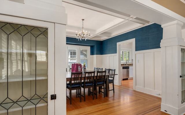 Seattle Vacation Home: Montlake 7 Bedroom