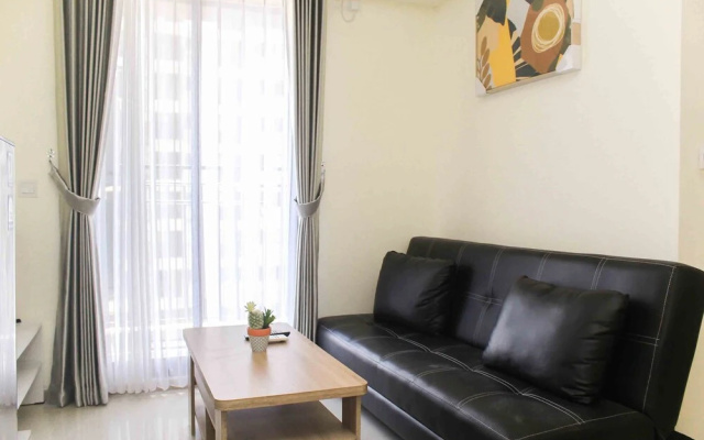 Comfort Living and Minimalist 2BR at Meikarta Apartment – Guest Rooms – Cibatu