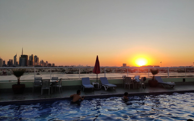 Wescott Plaza Hotel Apartment