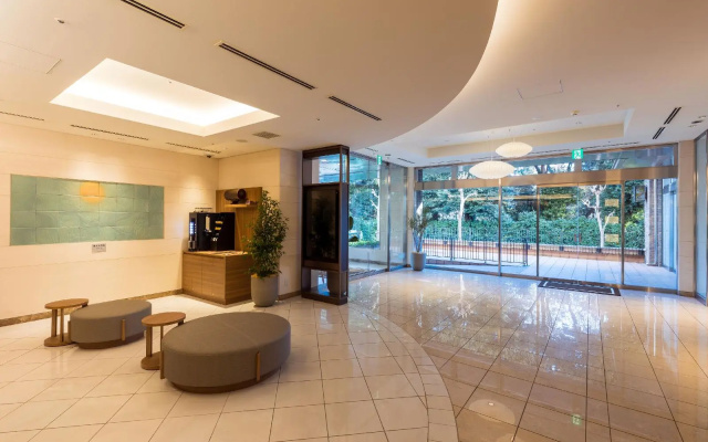 JR-East Hotel Mets Mejiro – Lobby – Tokyo