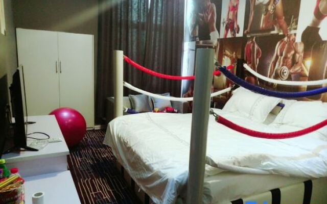 Qixian Lafeng Theme Hotel