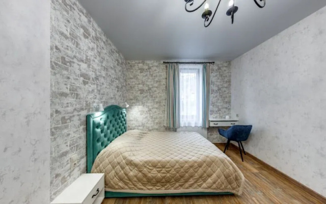 Апартаменты Фамилия Делюкс на улице Строителей, д.3