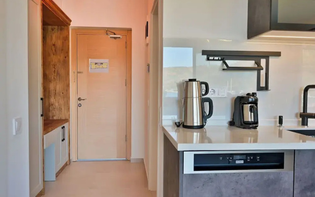 Hi Life Suites