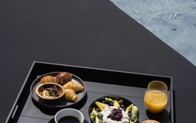 Milestones Naxos Hotel