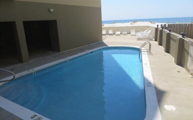 Gulf House 401 3 Bedroom Condo by RedAwning