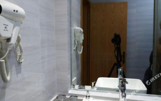 CHONGQING.BAzhou holiday inn