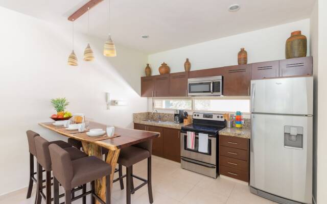 Secret Garden Oasis 3BR Penthouse