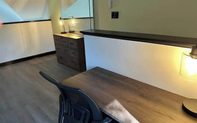 Harborside Suites