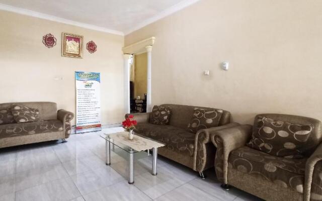 OYO 3761 Djayatama Guest House