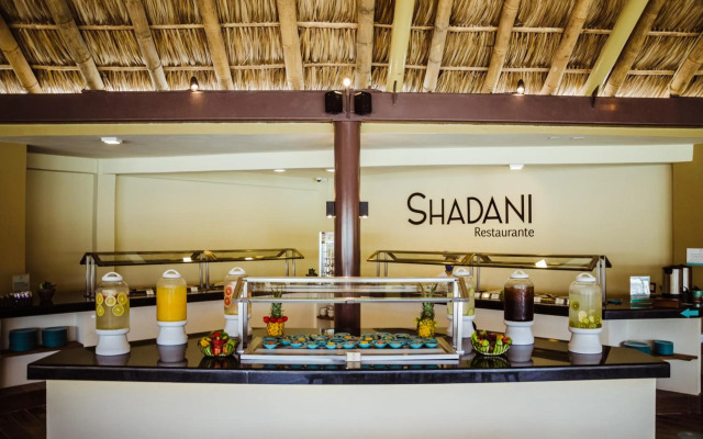 Binniguenda Huatulco & Beach Club