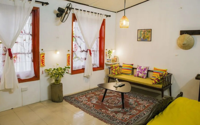 NQ Vintage House