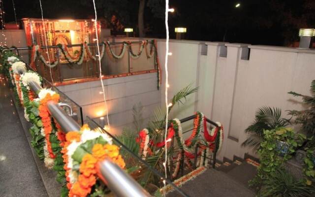 Indiyaah Inn