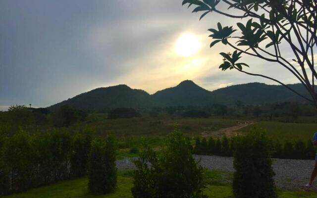 Hua Hin Lae I Aoon