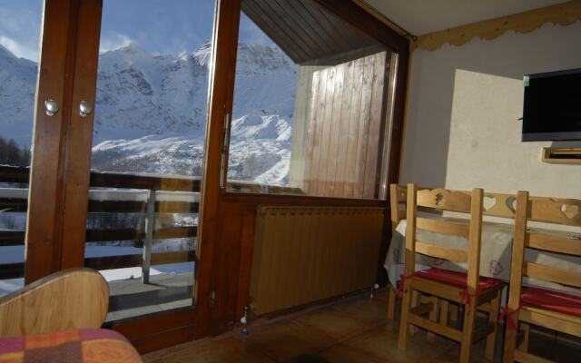 Front Ski slope Cervinia Apartments