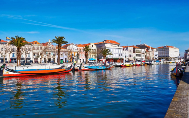 Central Tiled Apartment