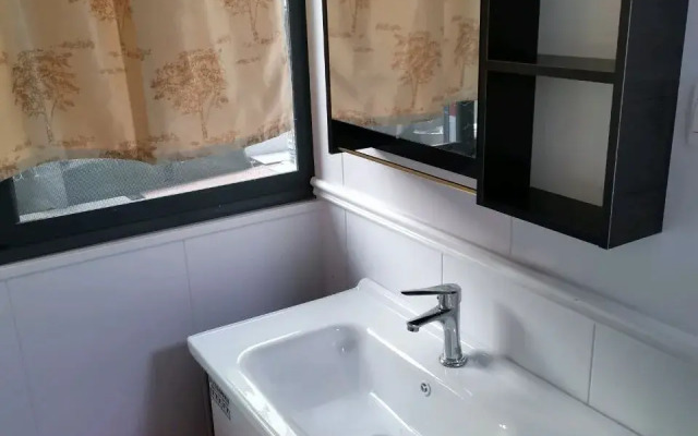 Huadu Hostel