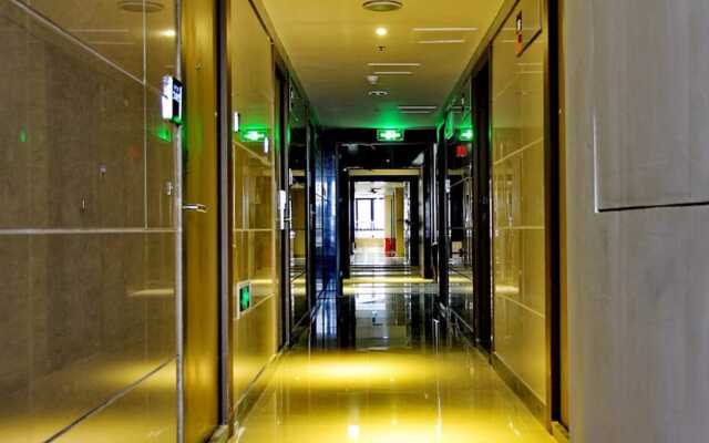 Neat Hotel