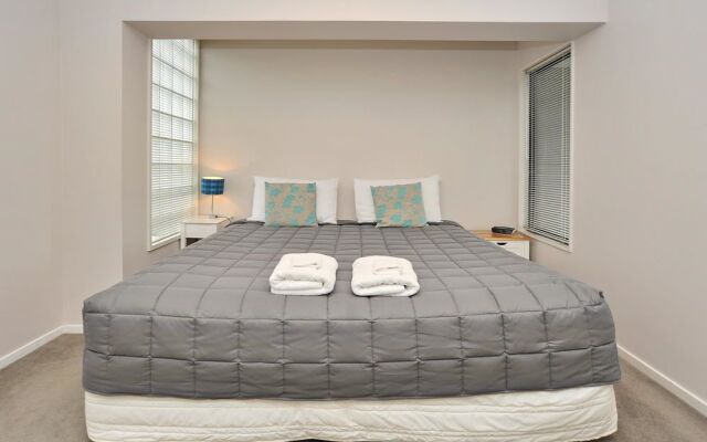 Carlton Villa 2 - Christchurch Holiday Homes