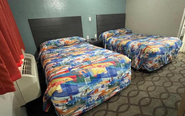 Super 7 Inn