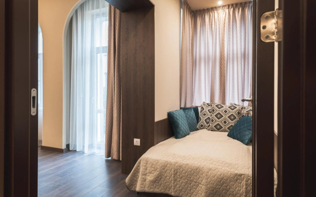 1001 Nights ~ in a Beautiful Two-Bedroom Apartment