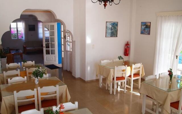 Avra Hotel