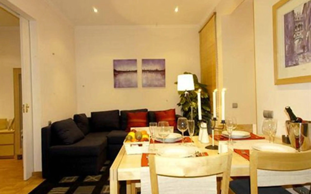 Sagrada Familia Apartment