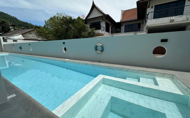 Kata Place Hotel