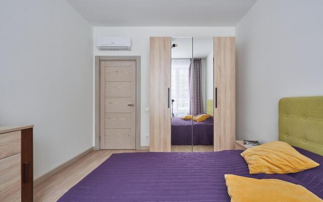 Apartments on Lazorevy passage 3