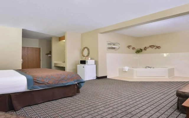 Regency Inn Geneseo IL