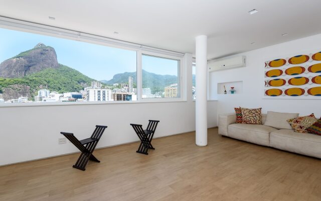 All in Rio Estilo Carioca